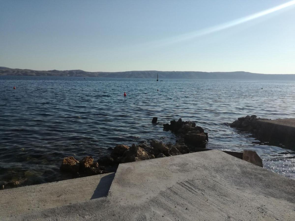 Apartmani Cesarica Karlobag Εξωτερικό φωτογραφία