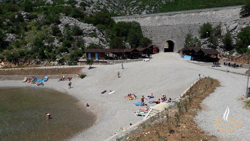 Apartmani Cesarica Karlobag Εξωτερικό φωτογραφία